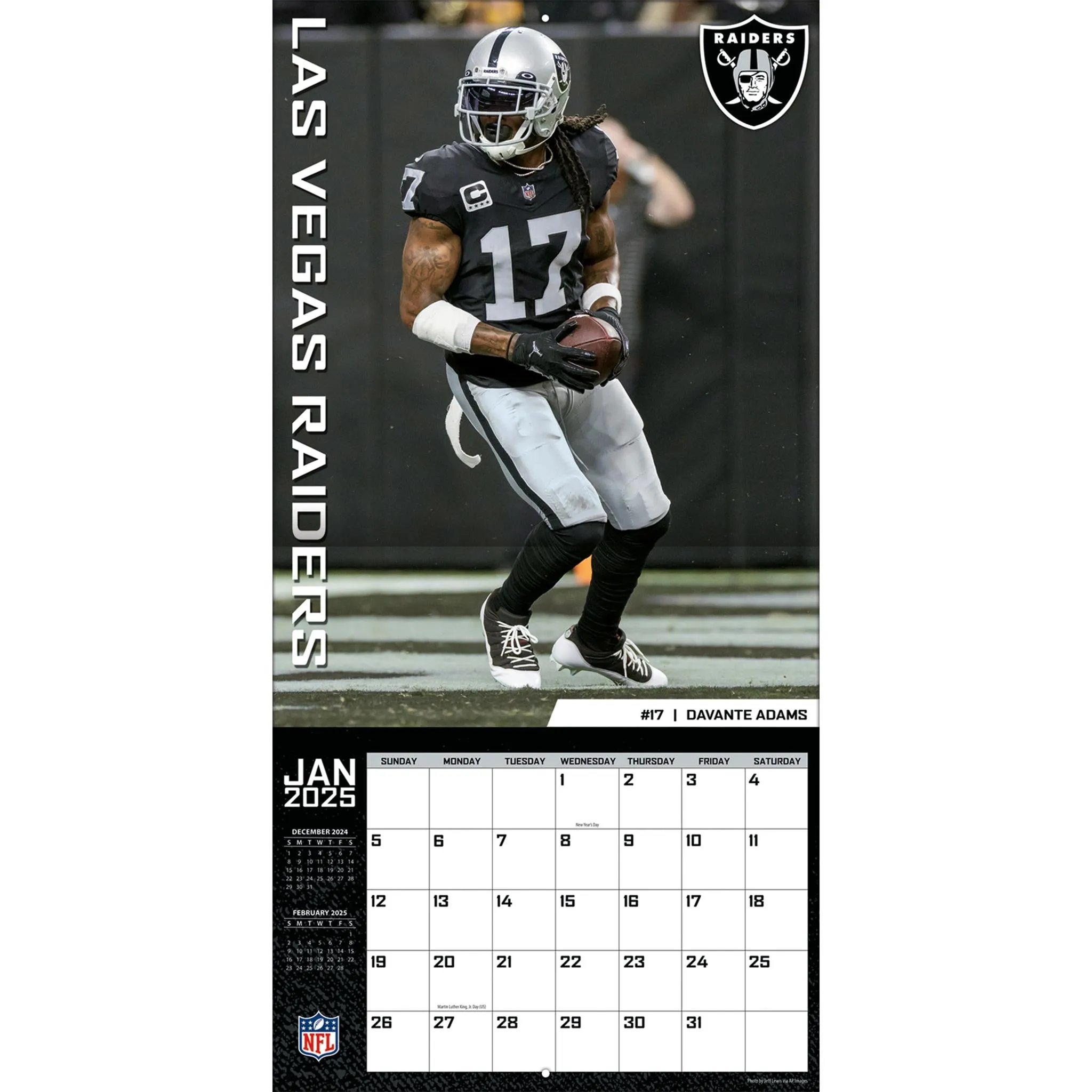 NFL Las Vegas Raiders Wall 2025 Calendar