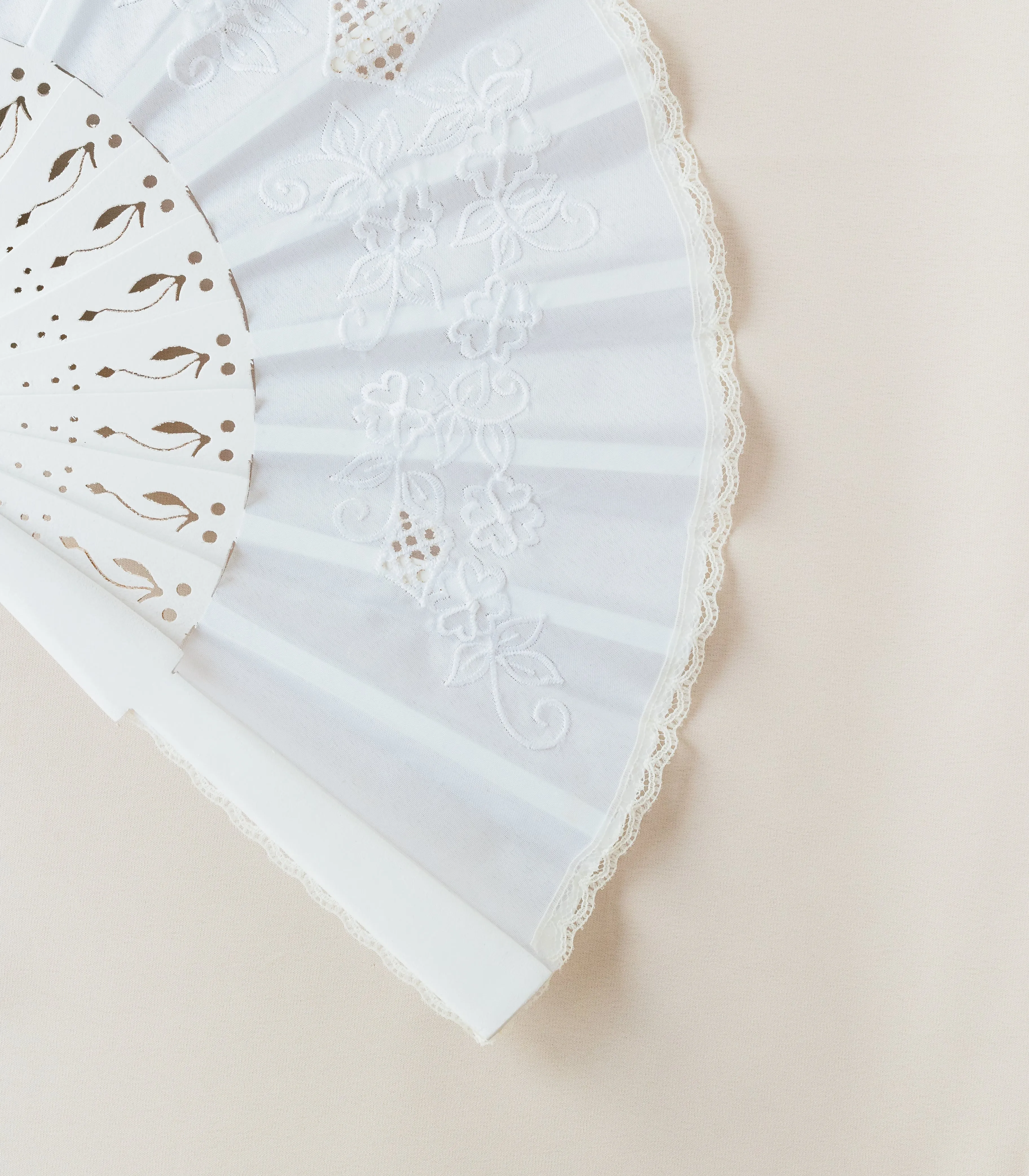 Pamaypay Embroidered Hand Fan (White)