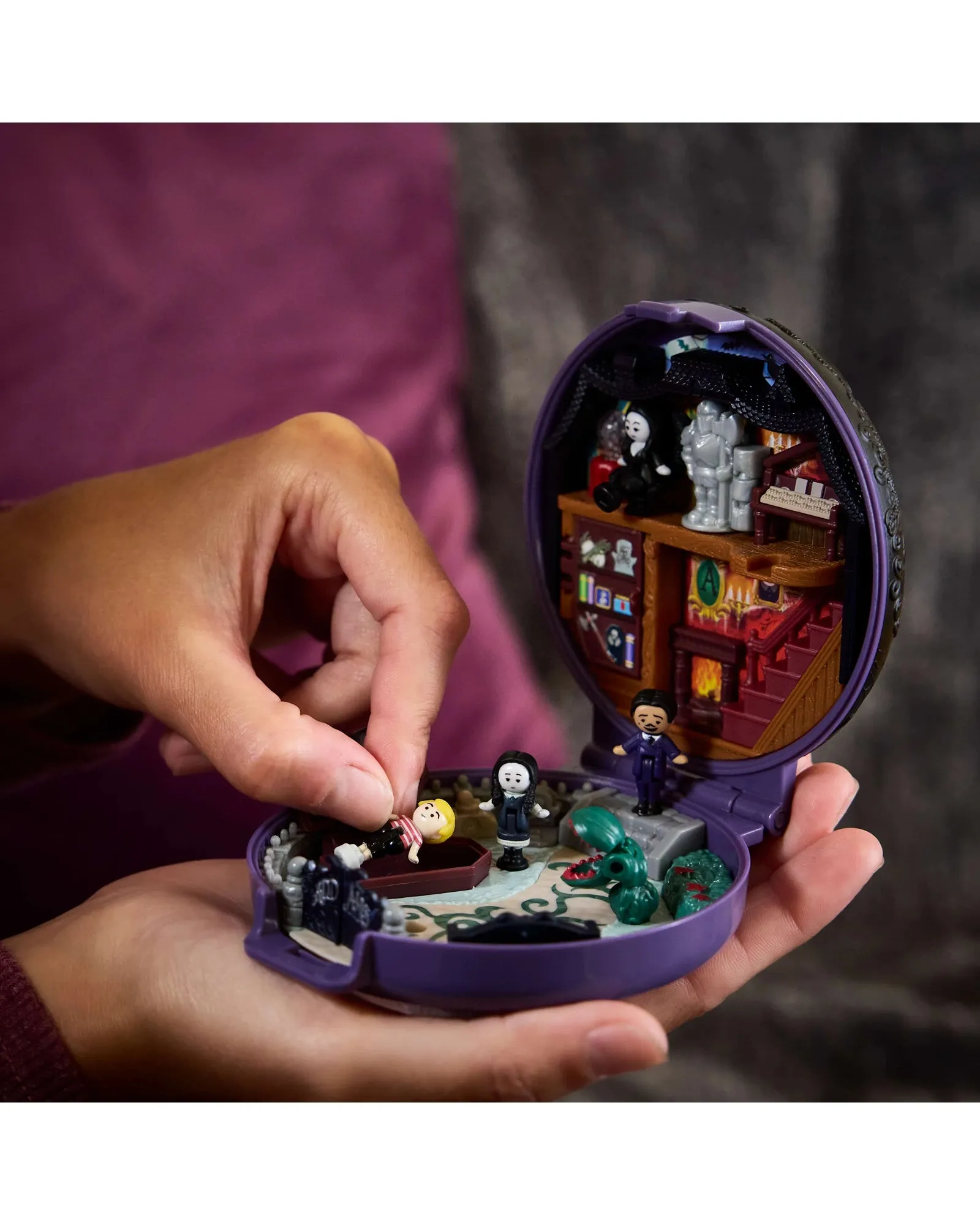 Polly Pocket Addams Family Collector Compact