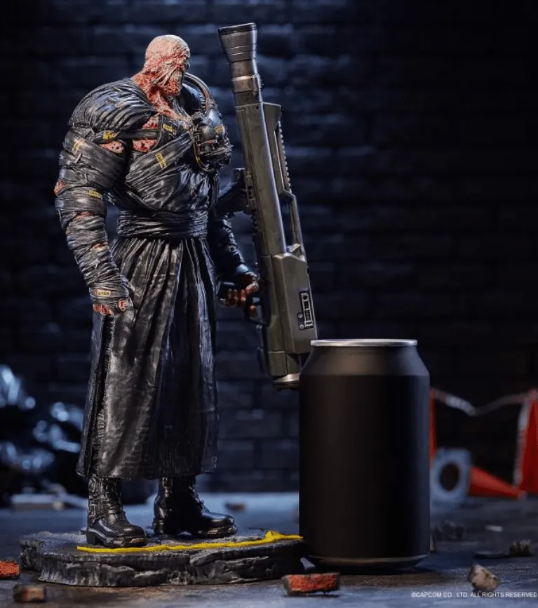 Resident Evil Nemesis Statue/ Numskull