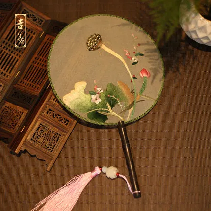 Suzhou Embroidery Hand-made Double-sided Embroidery Fan Chinese Style Sandalwood Real Silk Palace Fan 0057